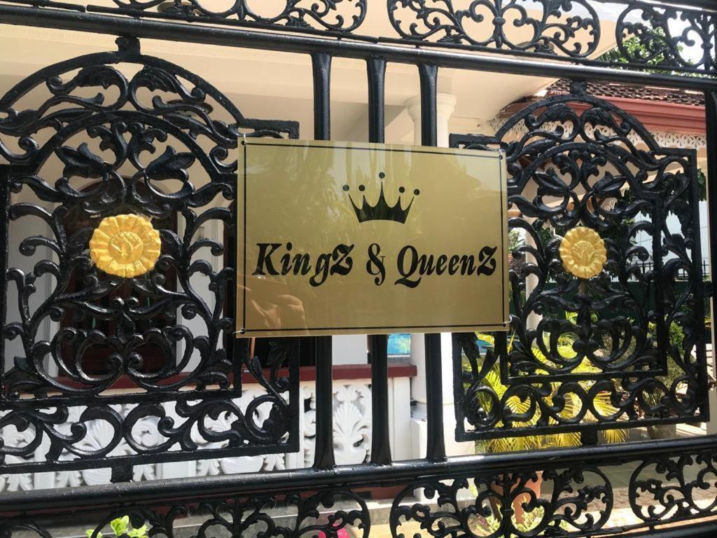 Kingz And Queenz - ネゴンボ エクステリア 写真